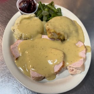 Moist Roast Turkey Dinner